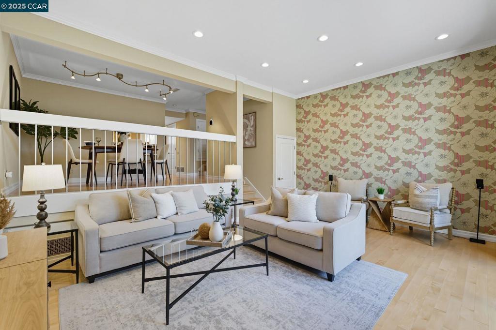 LOMAS MORAGA - Residential