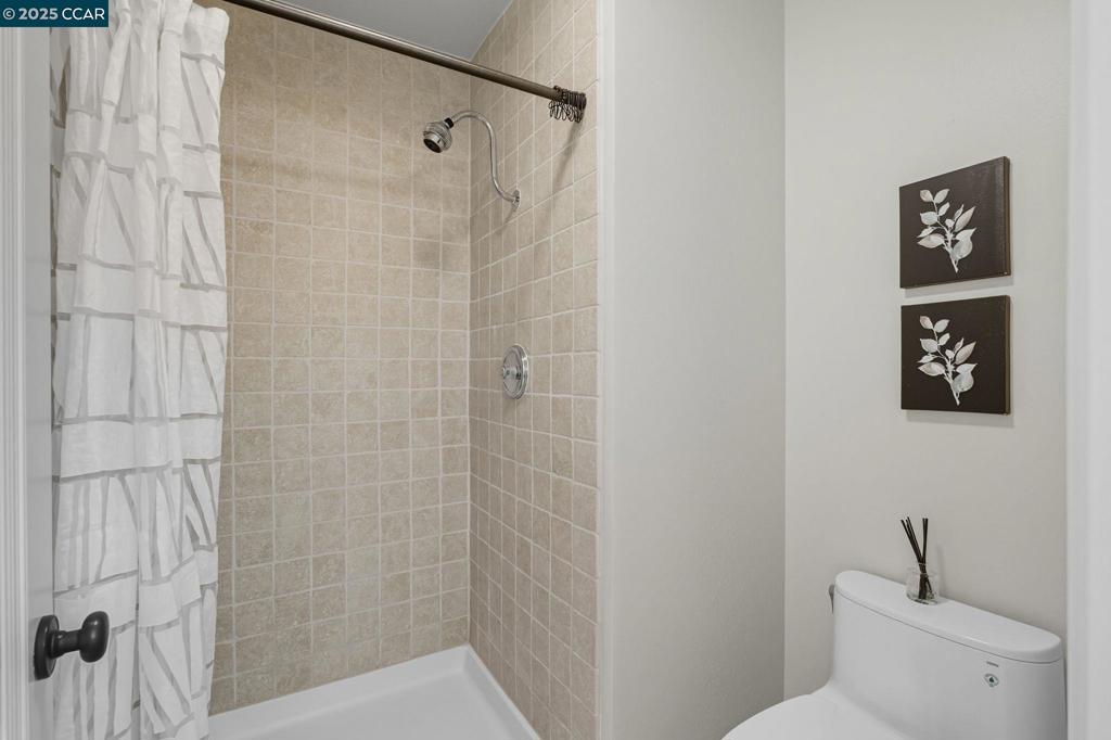 LOMAS MORAGA - Residential
