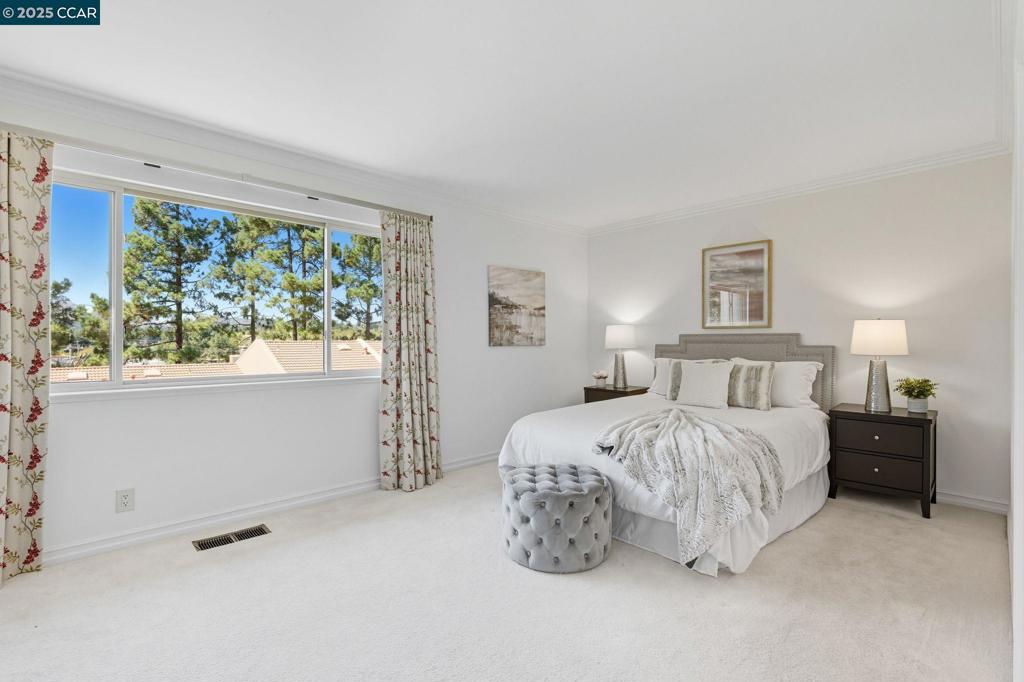 LOMAS MORAGA - Residential