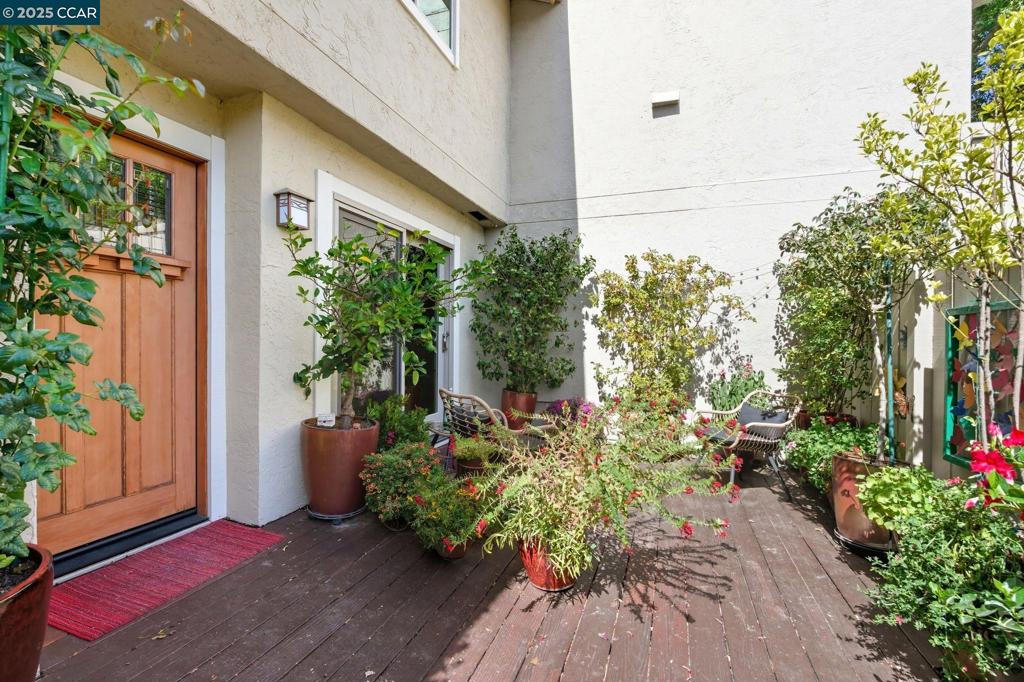 LOMAS MORAGA - Residential