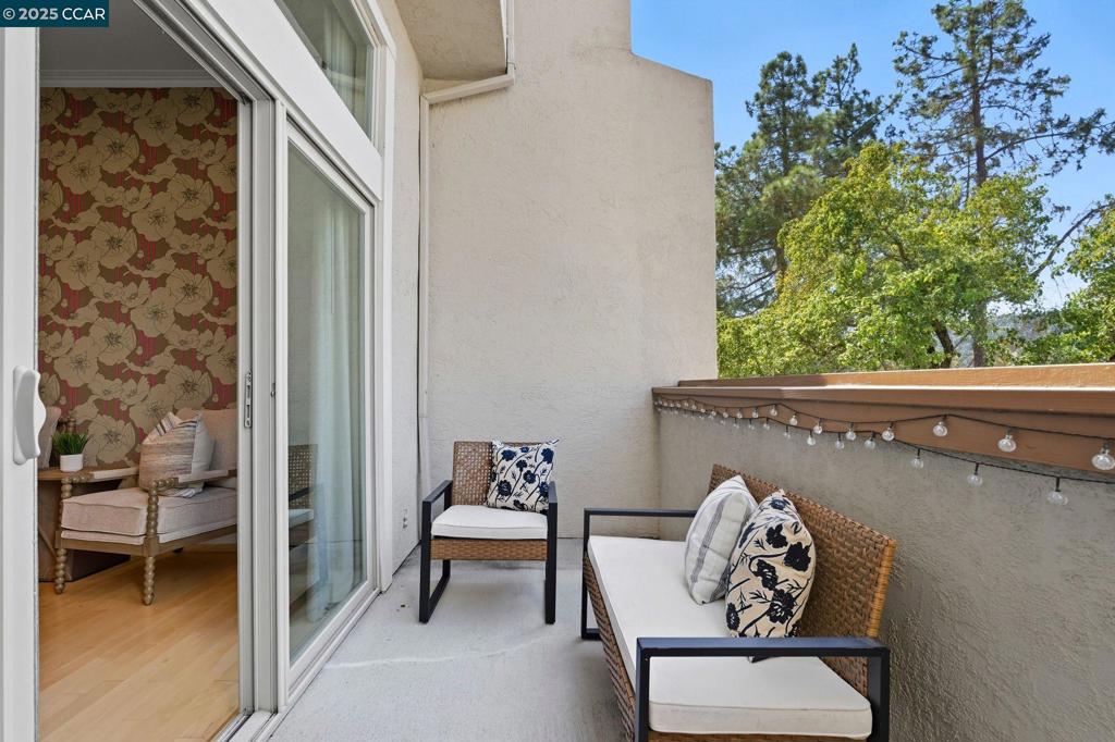 LOMAS MORAGA - Residential