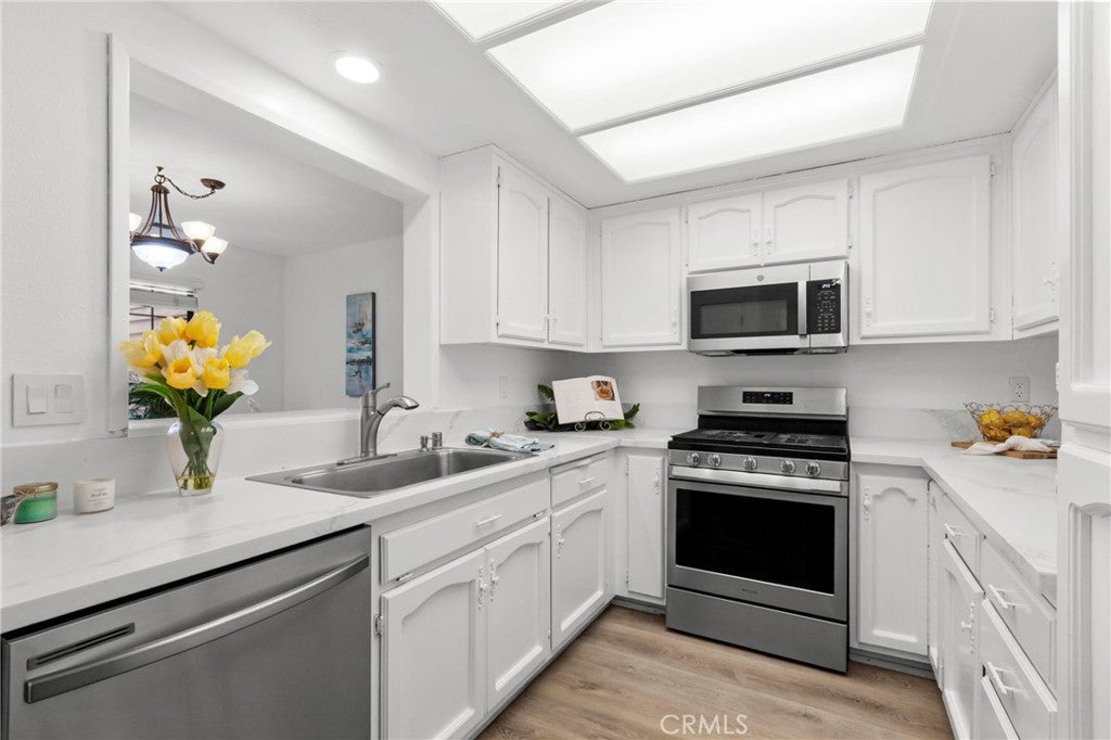 232 S Elm