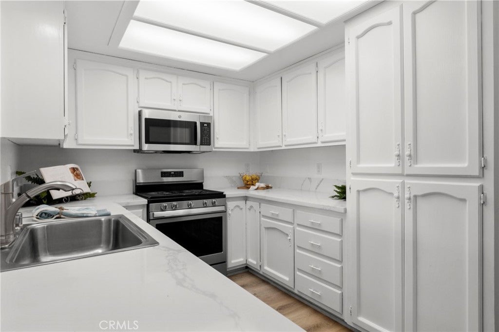 232 S Elm