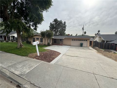 Photo of 202 Spieth Way, Riverside, CA 92507 (MLS # PW26015057)