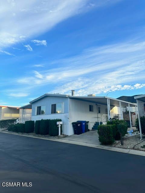 16 Robertson Way Newbury Park CA 91320