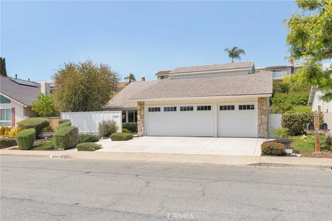 Photo of 26541 Valpariso DR, Mission Viejo, CA 92691 (MLS # PW26110592)
