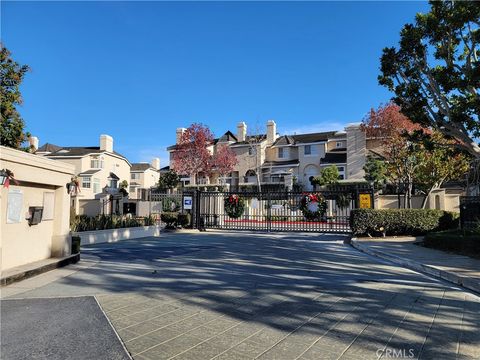 Photo of 2300 Maple Avenue #31, Torrance, CA 90503 (MLS # SB26064181)