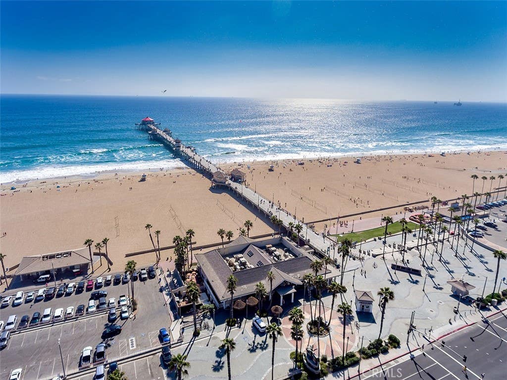 Photo of 200 Pacific Coast Highway #416, Huntington Beach, CA 92648 (MLS # LG26152481)