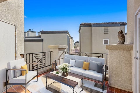 Photo of 200 Pacific Coast Highway #416, Huntington Beach, CA 92648 (MLS # LG26152481)