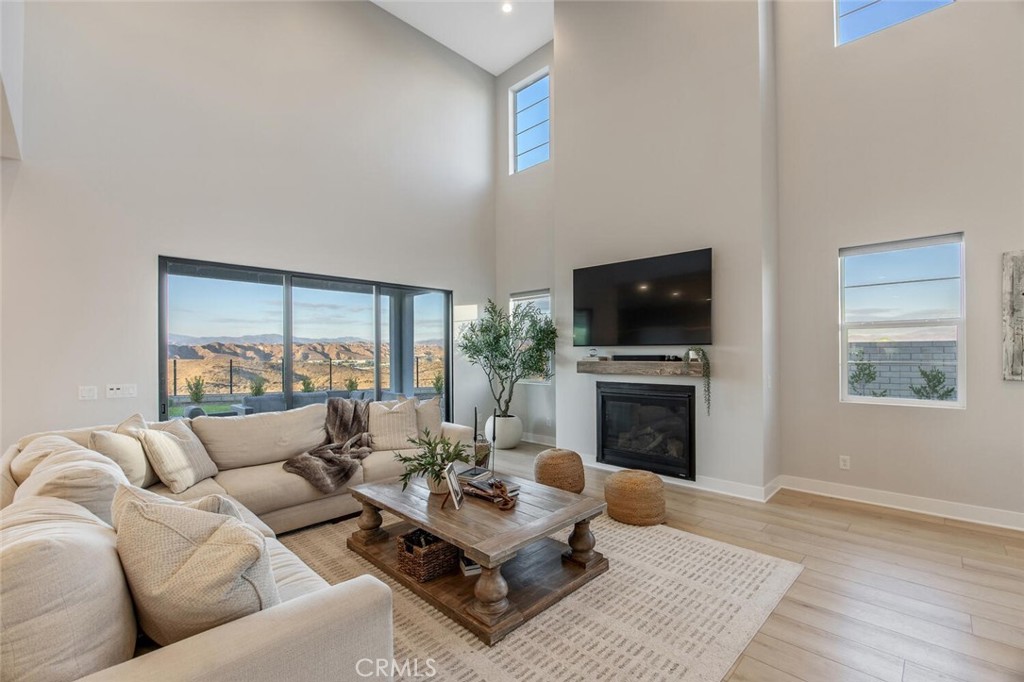 Skylar (SKYLAR5P) - Residential