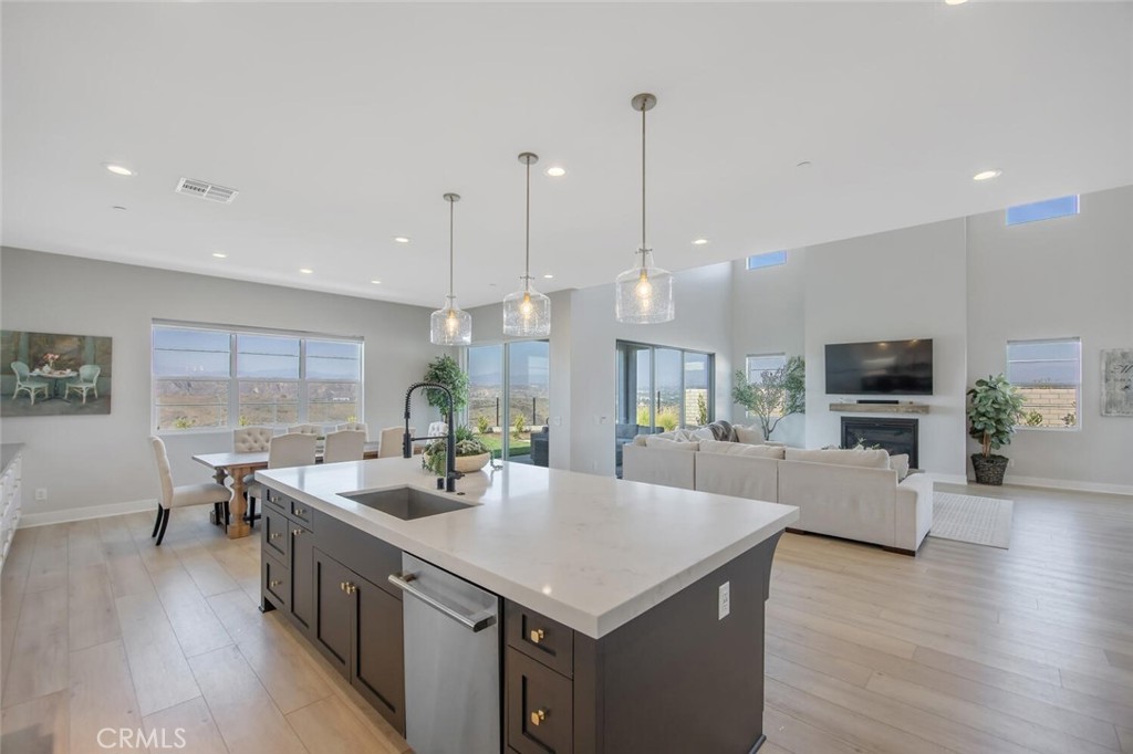 Skylar (SKYLAR5P) - Residential