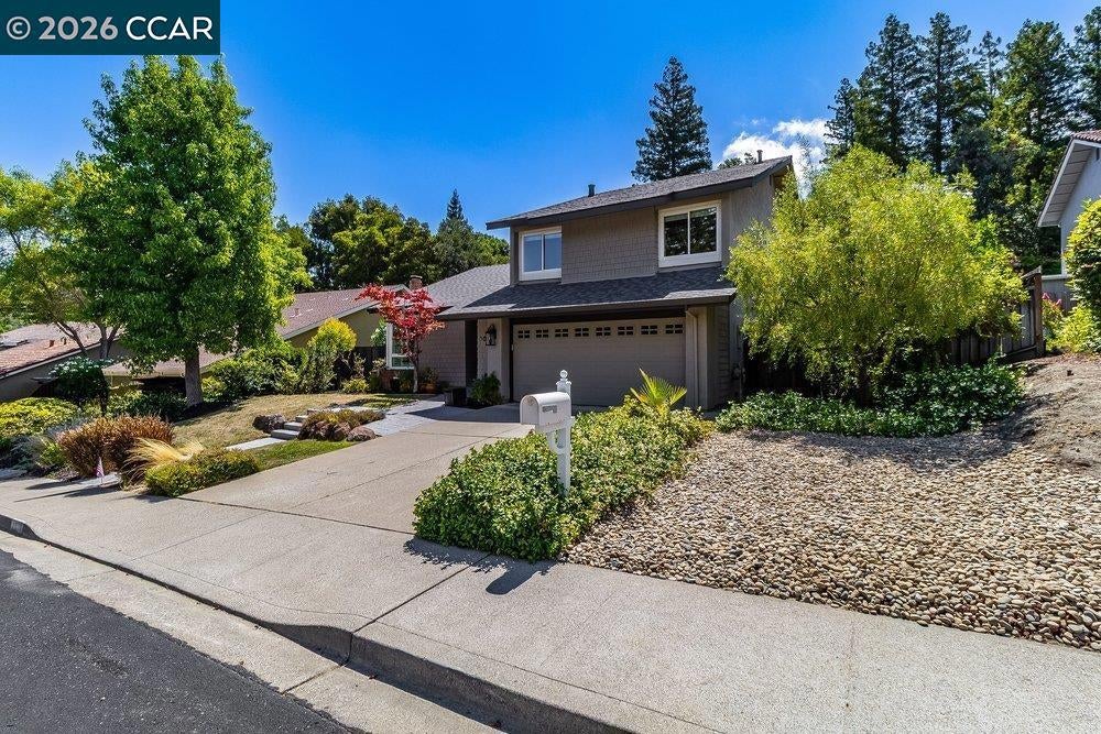 5633 Mount Hood Ct