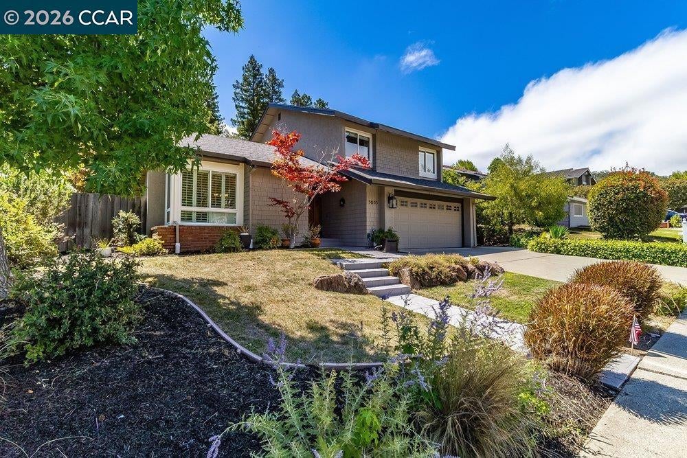5633 Mount Hood Ct