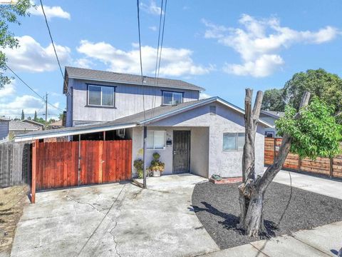 Photo of 612 W 15Th St St, Antioch, CA 94509 (MLS # 41130609)