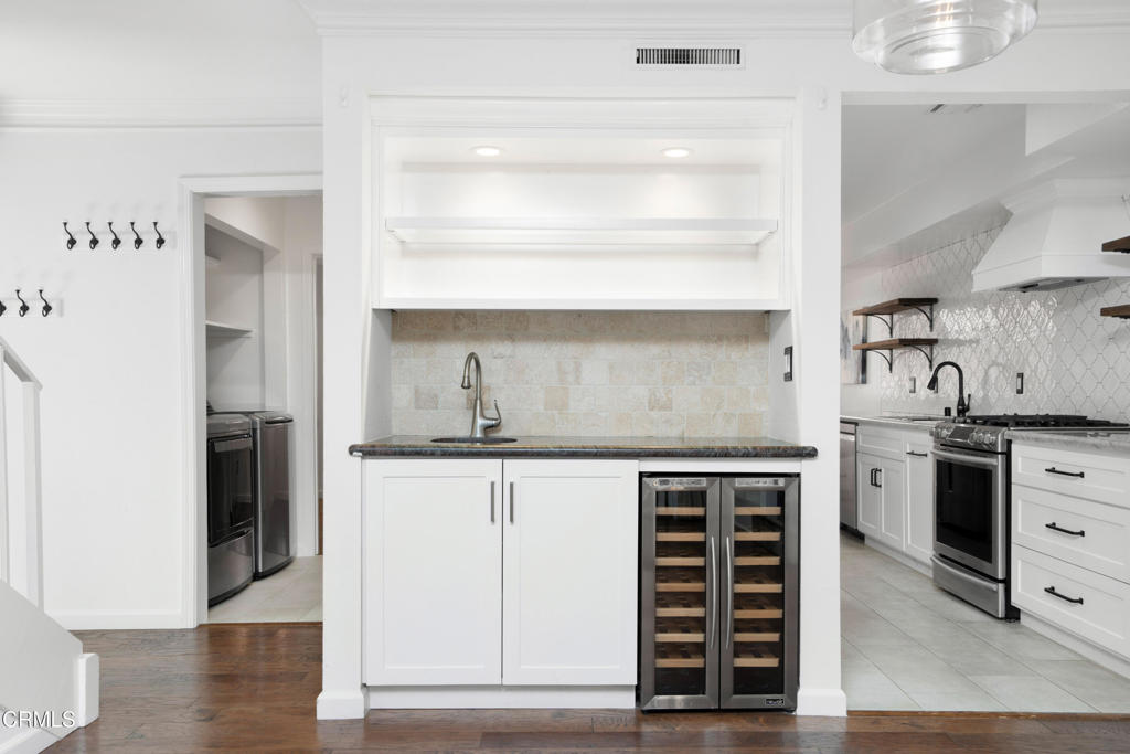 1850 Midvale Avenue 4