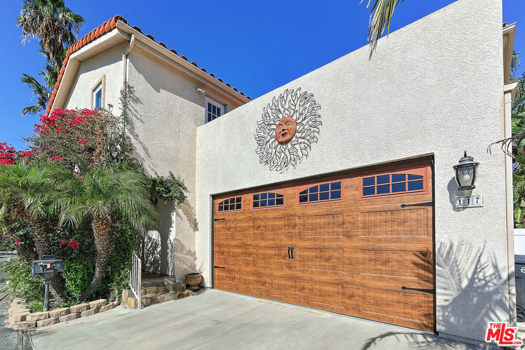 Topanga Lease: Canyon Views, Creative Energy, and Gated Comfort, Pet Friendly! $6,300/mo *3 Bed *2.5 Bath *2,257 Sq Ft. Live above the clouds in Top O' Topanga, one of LA's best-kept secrets for creatives, remote workers, and nature lovers. This light-filled, modern canyon home is perched high above the San Fernando Valley with panoramic views, multiple decks, and an open, indoor-outdoor flow perfect for both peaceful mornings and entertaining nights. Inside, you'll find: *3 spacious bedrooms + bonus 4th space *Expansive primary suite with sitting area + spa-like ensuite *Updated kitchen, wide-plank flooring, new windows *Dining area opens to outdoor patio for seamless hosting *Upper rooftop deck with jaw-dropping valley views *Private grassy yard, turfed dog run, and plenty of serenity *Direct-entry 2-car garage with separate laundry room Community perks include: *Gated entry *Resort-style pool + fitness center *Family-friendly and pet-friendly *Ideal location: 5 minutes to Woodland Hills/Ventura Blvd, 20 minutes to Malibu + PCH. Whether you're working in entertainment, shifting into a new chapter, or simply seeking a private escape with room to breathe, this home offers an unmatched blend of luxury, calm, and connection to nature.