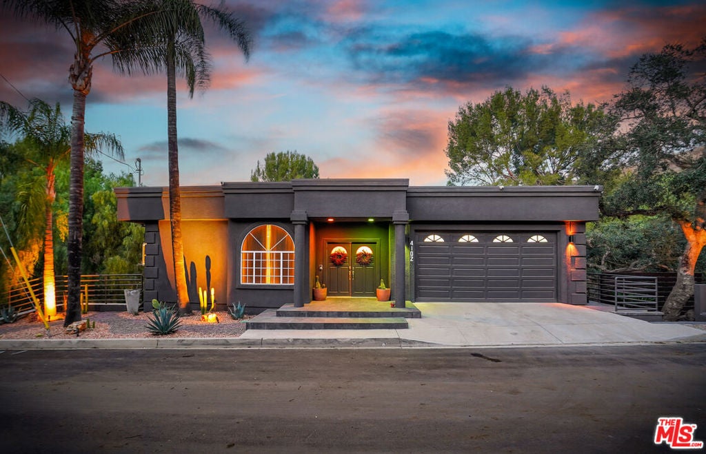 Photo of 4102 Cachalote Street, Woodland Hills, CA 91364 (MLS # 26871159)