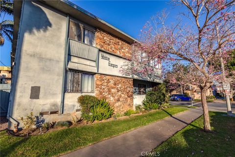 Photo of 1273 E Appleton St St #3, Long Beach, CA 90802 (MLS # PW26047439)