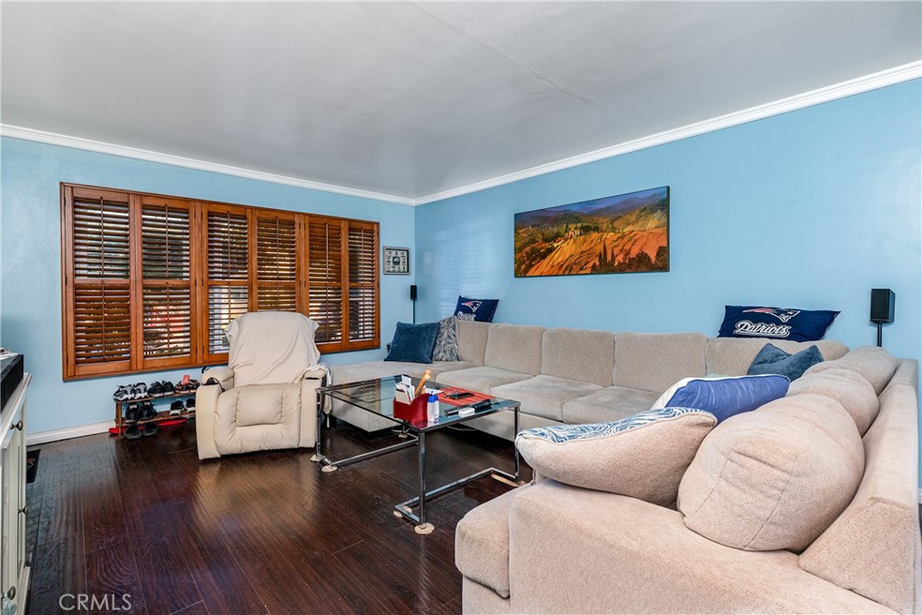 1273 E Appleton St 3