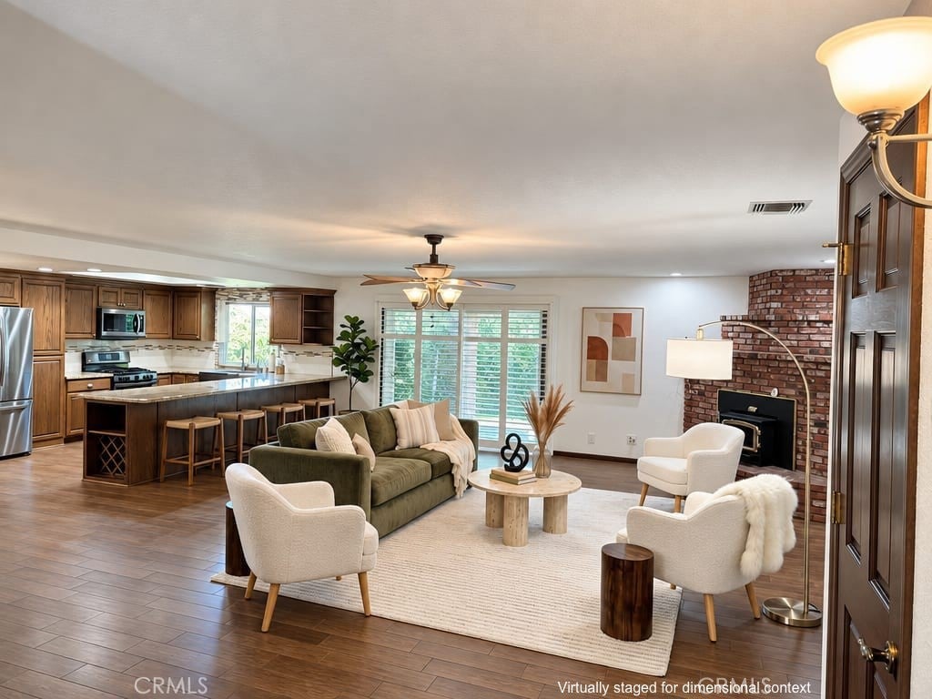5837 W Avenue M2