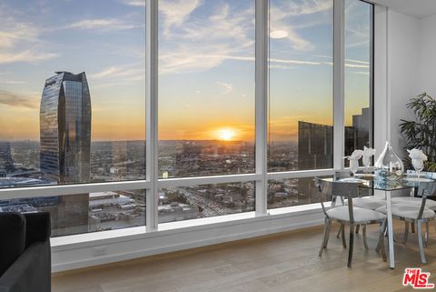 Photo of Los Angeles, CA 90017 (MLS # 26635999)