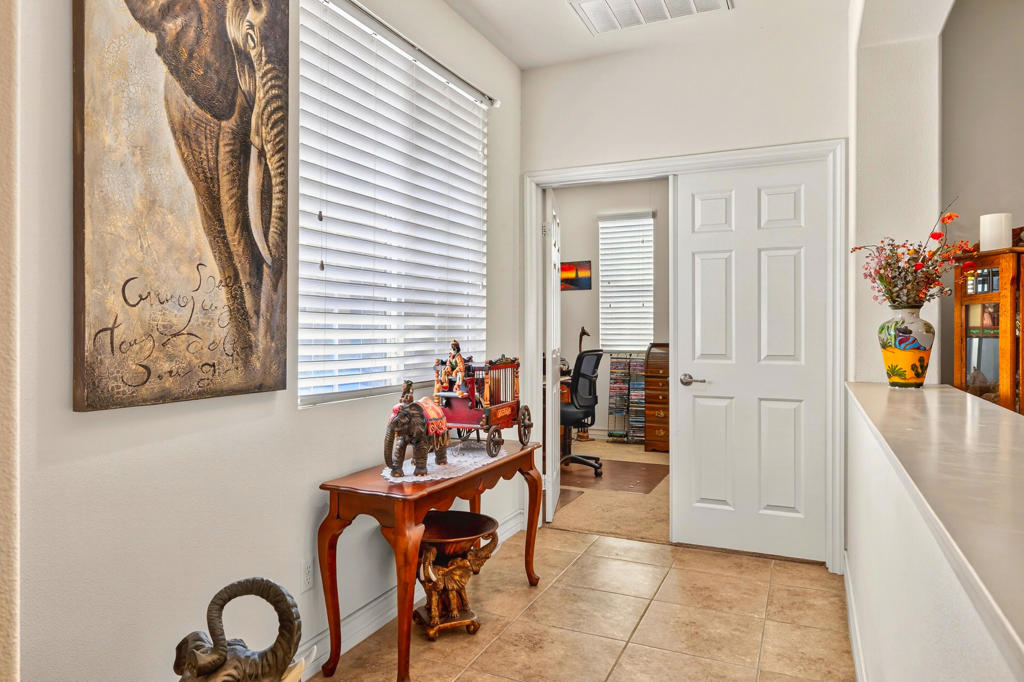 48117 London Bridge Place