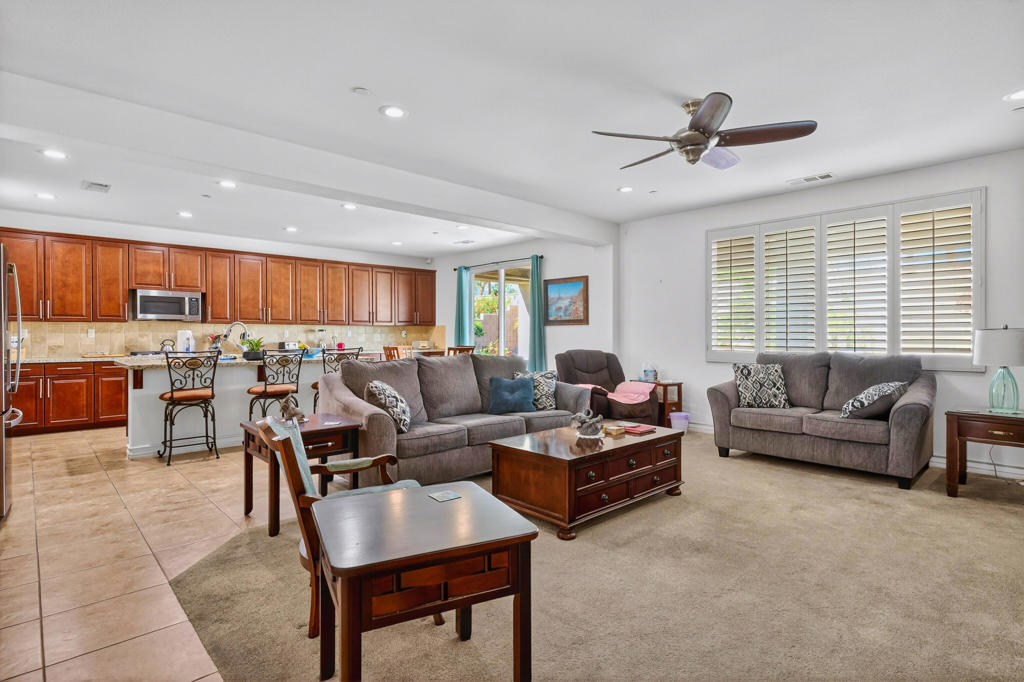 48117 London Bridge Place