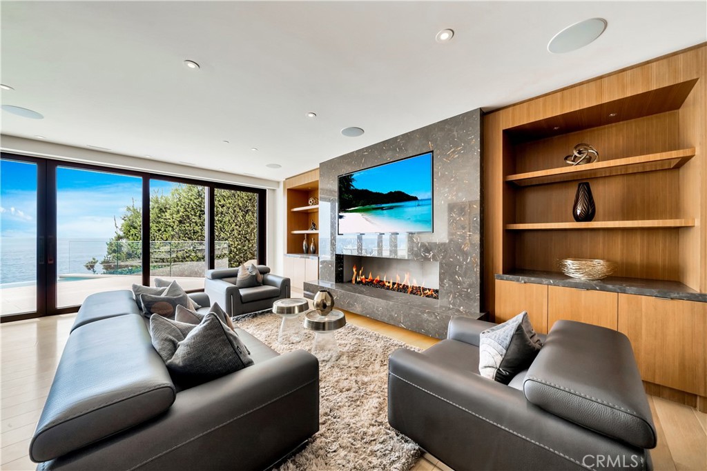Lagunita (LA) - Residential
