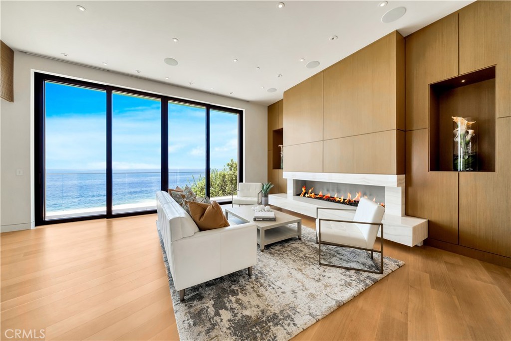 Lagunita (LA) - Residential