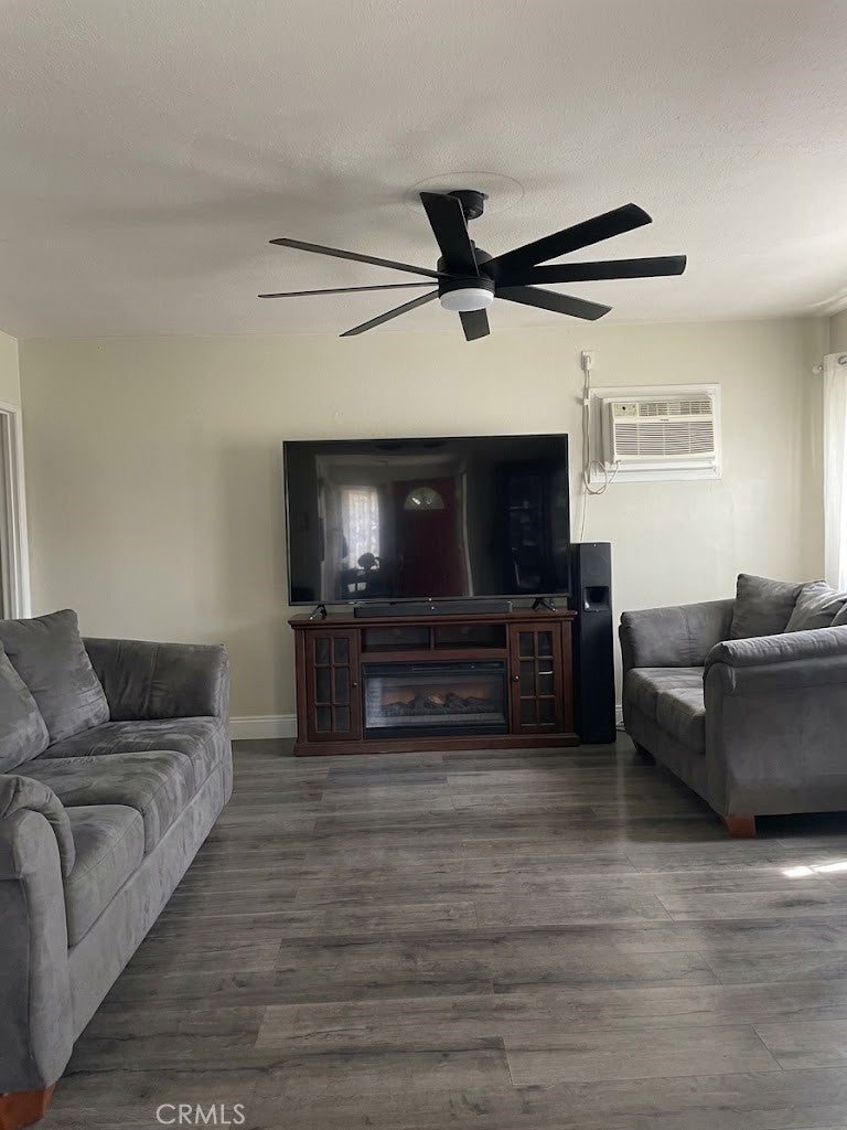 7431 Topeka Drive
