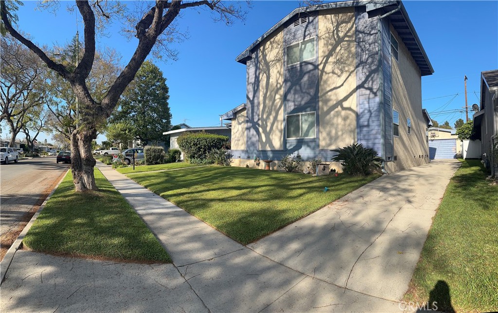 2440 Ostrom Avenue