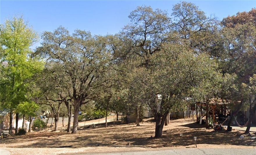 Gorgeous lot near Lake Oroville! Possible Lake Views only minutes From the Lake, nature, trails, hiking with all the luxuries of suburban amenities!