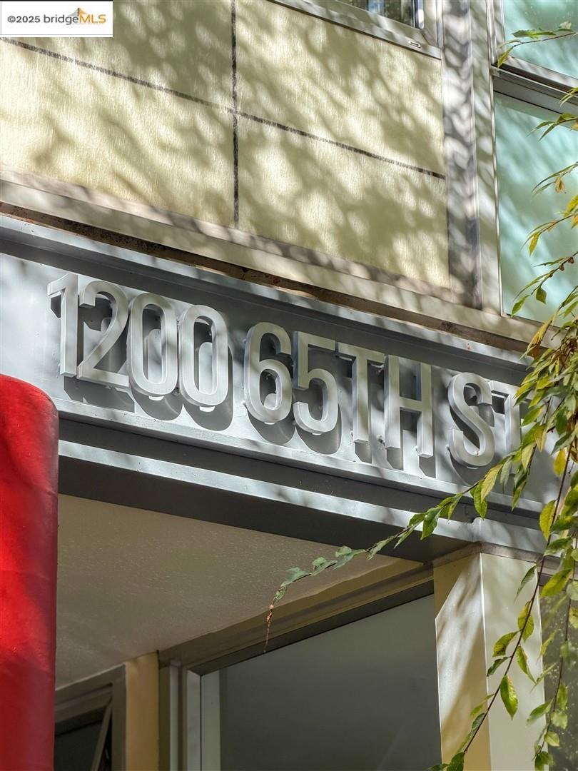 EMERYVILLE - Residential