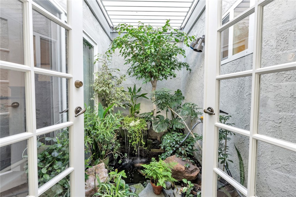 24636 24636 Zena Ct.