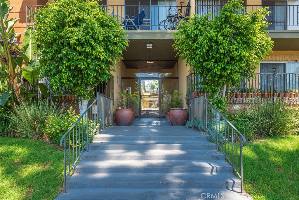 Not Applicable-105 - Residential Lease