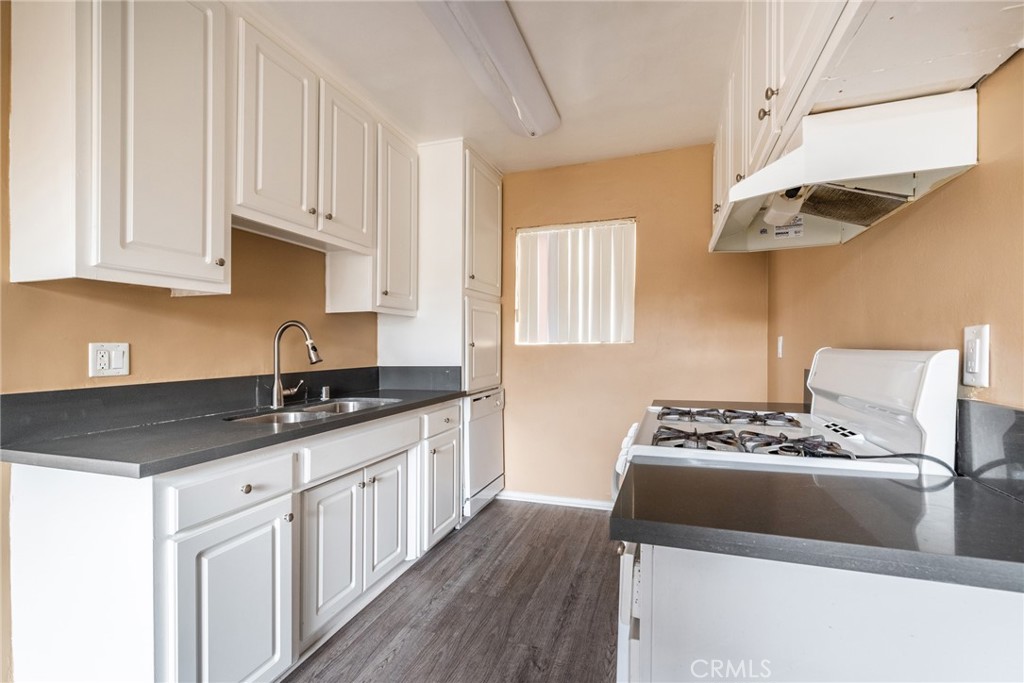 Not Applicable-105 - Residential Lease