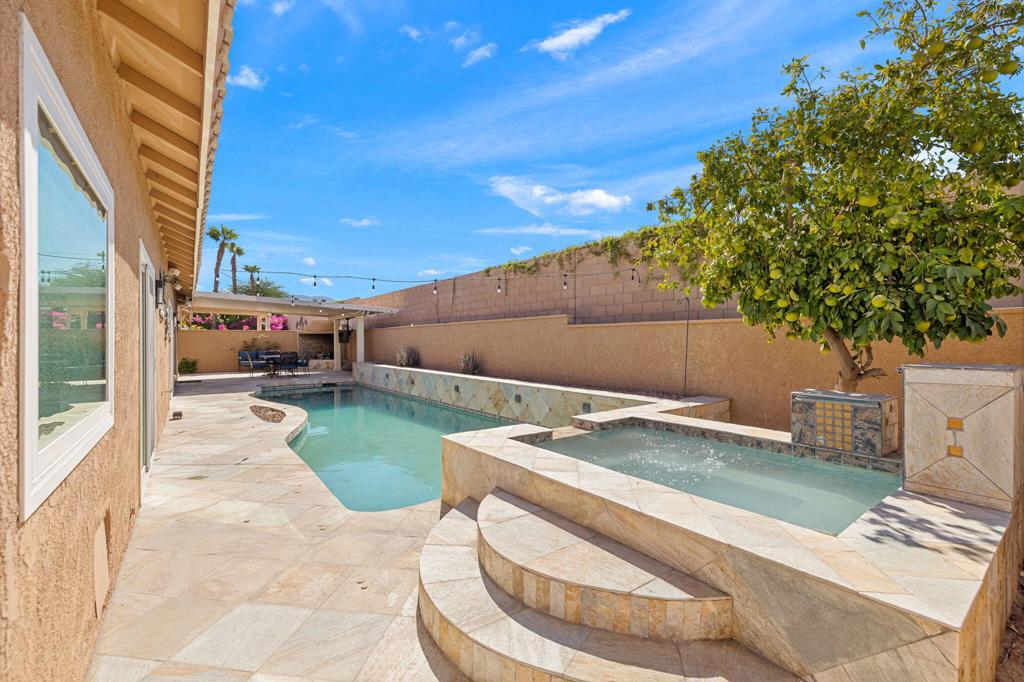 Bella Vista - Residential