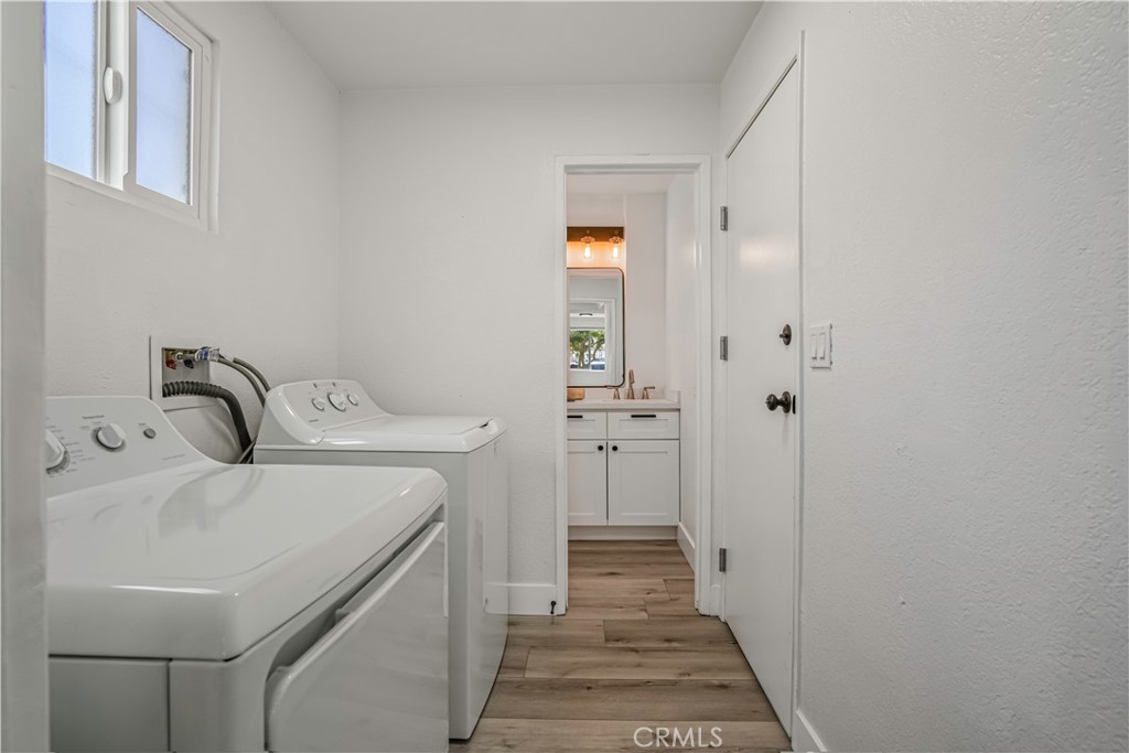 4543 W 168th Street