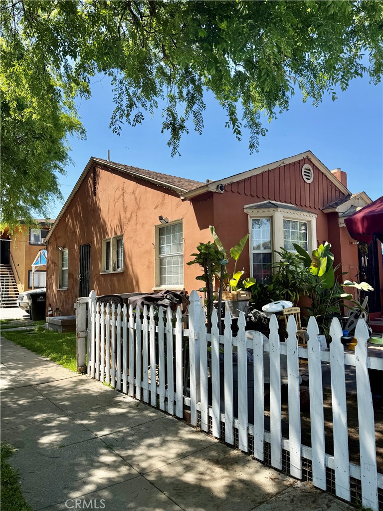 Listing image 4