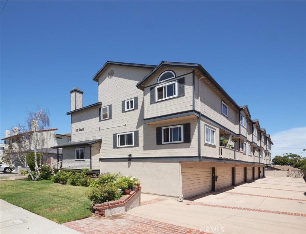 110 S Prospect Avenue 6