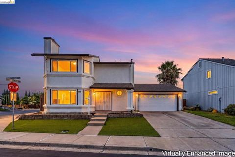 Photo of 1790 Delta Meadows Way Way, Oakley, CA 94561 (MLS # 41140193)