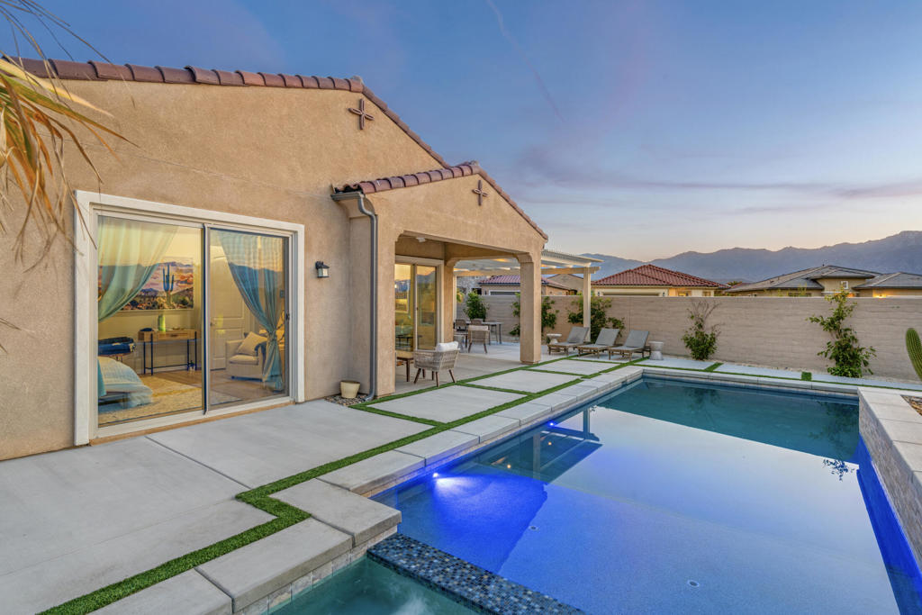 Del Webb RM - Residential