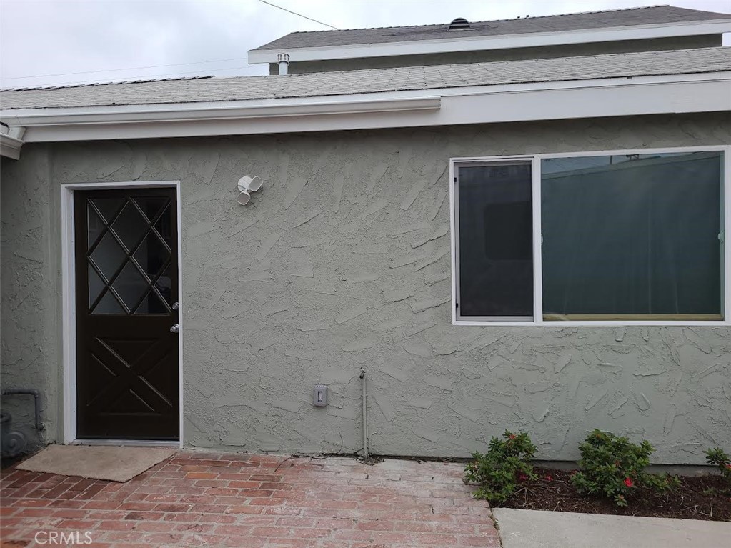 *****MUST SEE LARGE LOT!!***** Completely remodeled large home with 4 bedrooms & 3 bathrooms with an additional 2nd story space with a half bath ideal as an office/recreation room/workout area. Very large lot with a beautiful deck in the backyard and a two car garage.