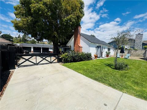 Photo of 18861 Fairhaven Ave, Santa Ana, CA 92705 (MLS # PW26090843)
