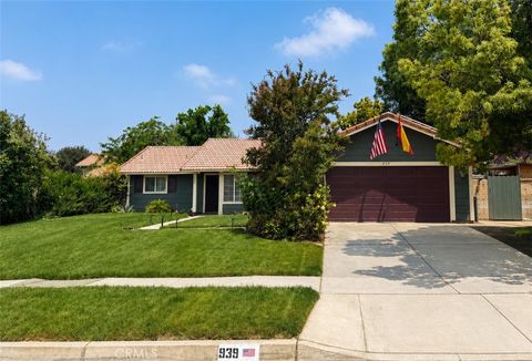 Photo of 939 Gail AVE, Redlands, CA 92374 (MLS # CV26115631)