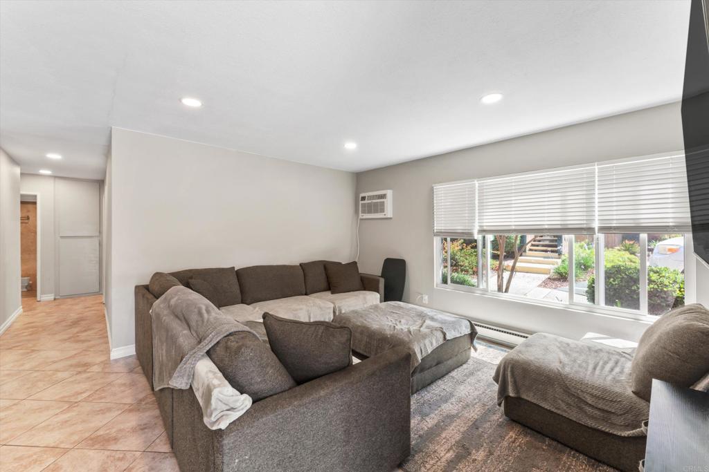 8721 Lake Murray Boulevard 1