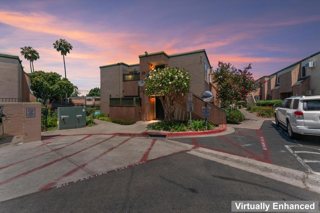 8721 Lake Murray Boulevard 1