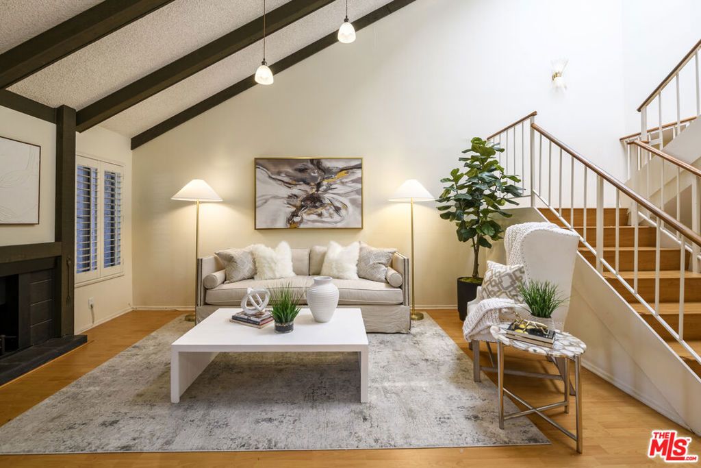 Photo of 4628 Maytime Lane, Culver City, CA 90230 (MLS # 25598573)