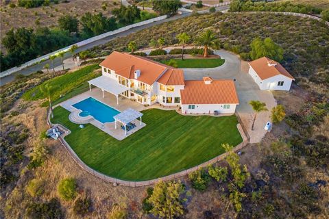 Photo of 38475 Calaveras Road, Temecula, CA 92592 (MLS # SW26093611)