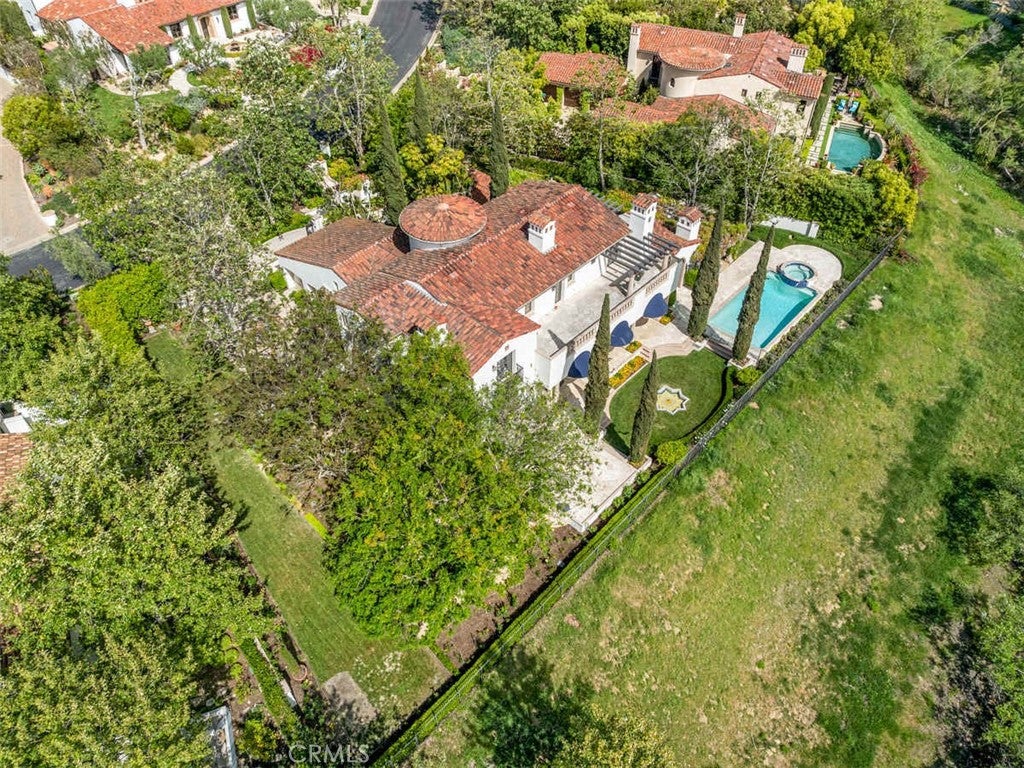 31 Black Hawk, Irvine CA 92603 - Photo 6